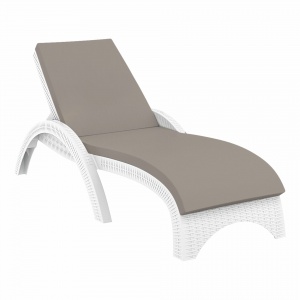 fijisunlounger-white-lightbrowncushion
